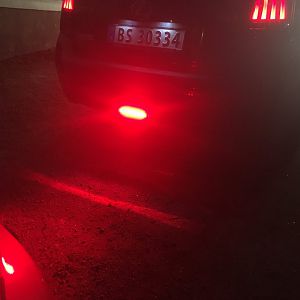 Rear fog light strip