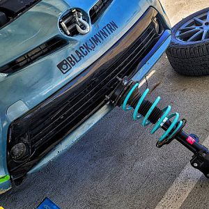 Front Lifting Springs on the Prius