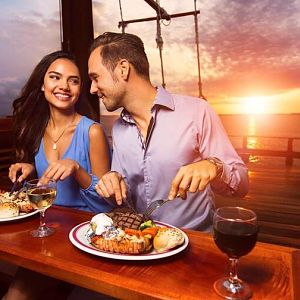 Columbus Romantic Dinner Cruise In Cancun