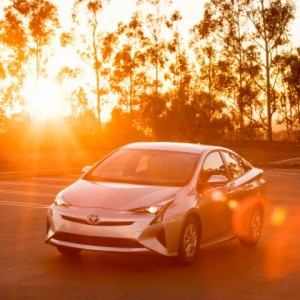 Prius-Two-08072960x720