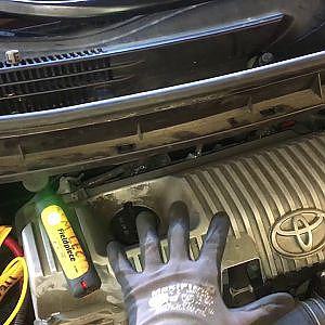 Prius automotive air conditioning Advanced refrigerant gauge Bluetooth manifold - YouTube